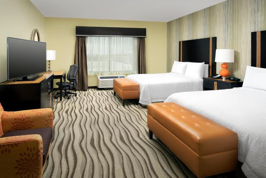 Hampton Inn & Suites El Paso/East image 16